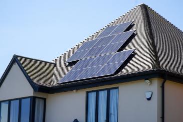 Huis met zonnepanelen National Academic