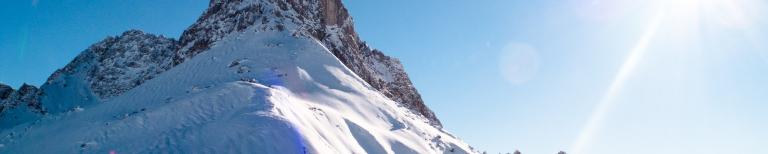Wintersport Berg met een pak sneeuw